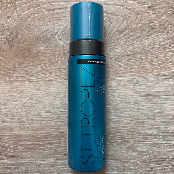 St. Tropez Self Tan Express - Dark - Picture 7 of 9